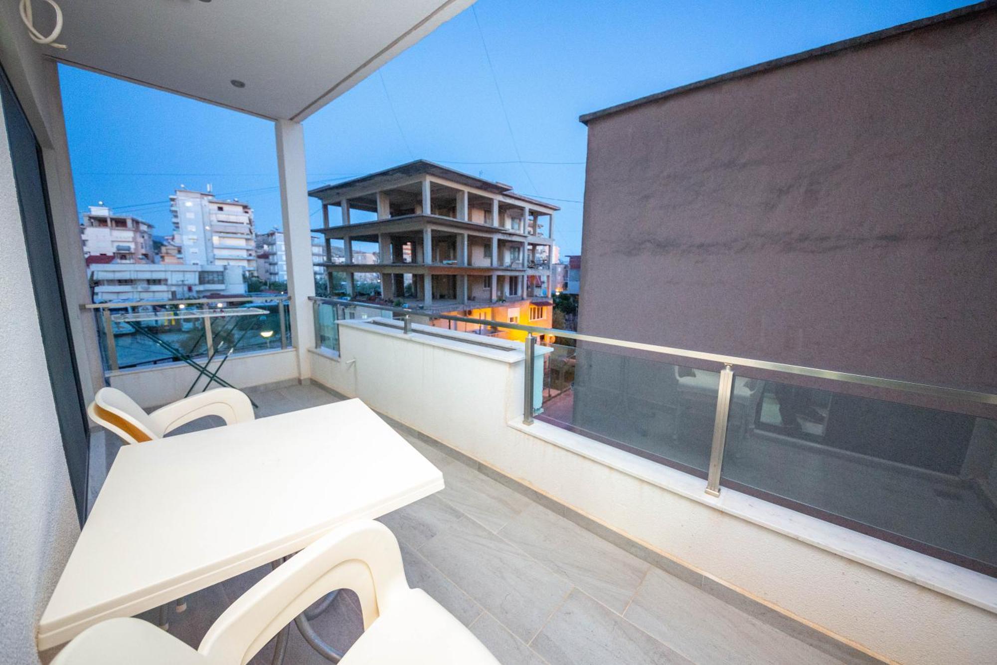 Mamma'S Apartments Sarandë Exterior foto